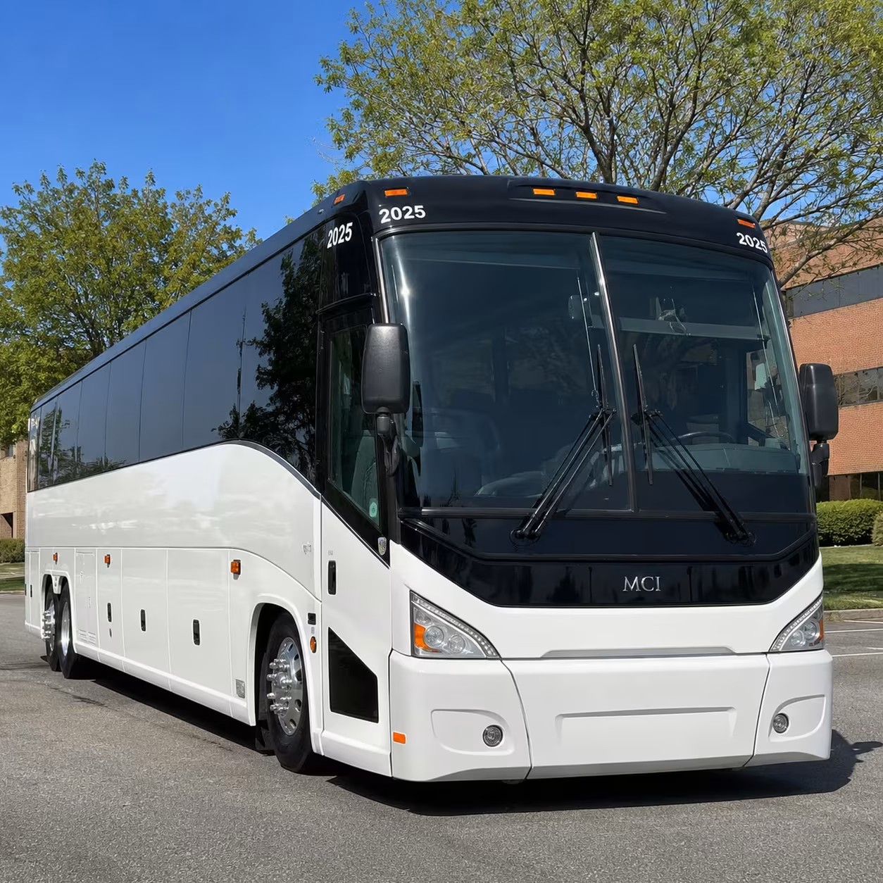 oklahoma city sports team charter bus rentals for road games
